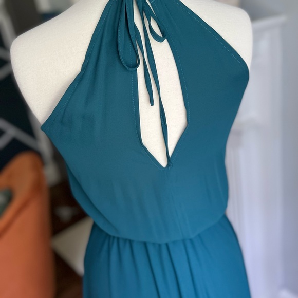 Fabulous Lulus halter neck chiffon maxi dress - Picture 9 of 11